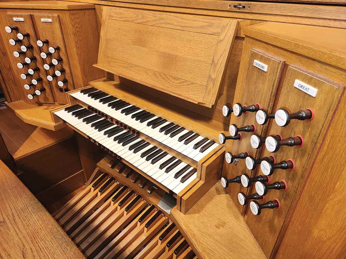 Hitchcock Presbyterian Console